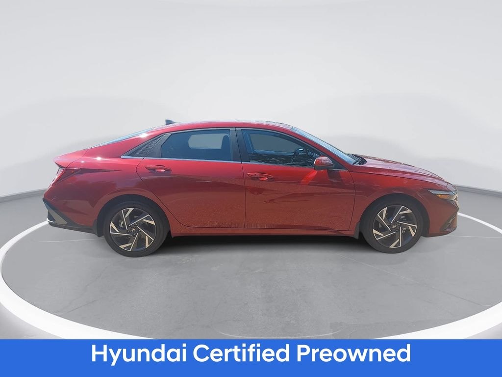 Used 2025 Hyundai Elantra SEL Convenience Sedan