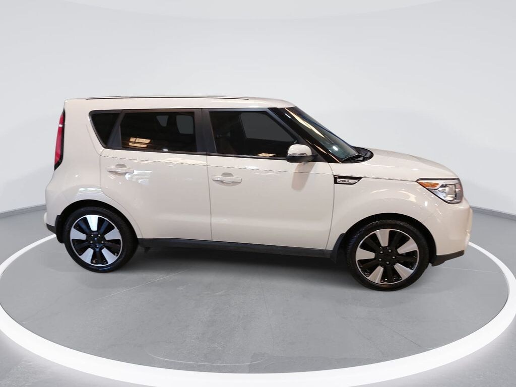 Used 2015 Kia Soul Exclaim Hatchback
