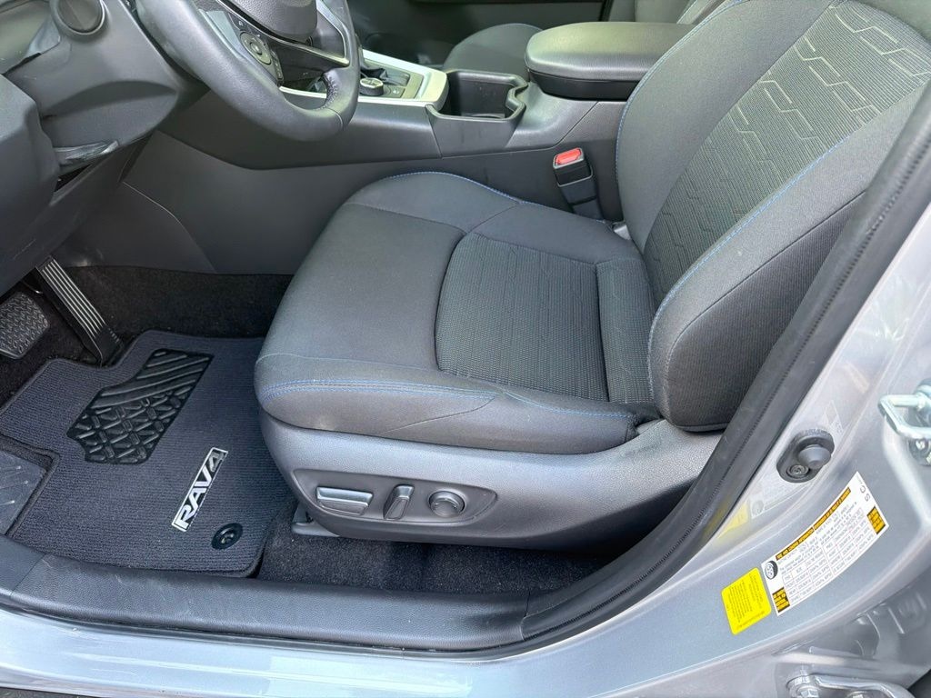 Used 2023 Toyota RAV4 Hybrid SE SUV
