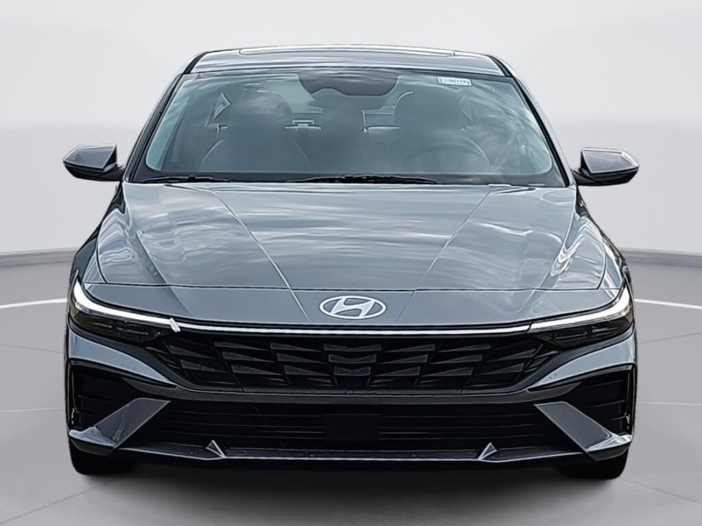 New 2026 Hyundai Elantra Limited Sedan