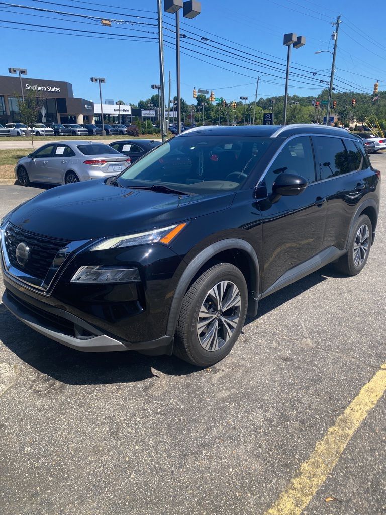 2021 Nissan Rogue SV FWD's photo