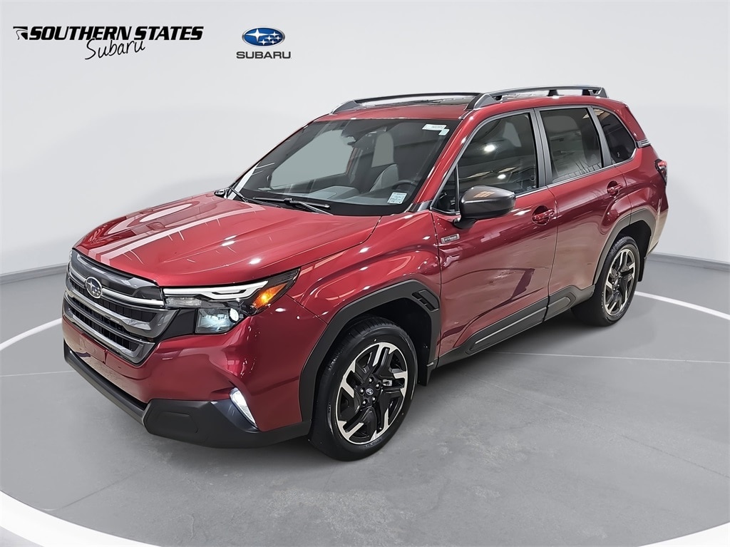 2025 Subaru Forester Premium's photo