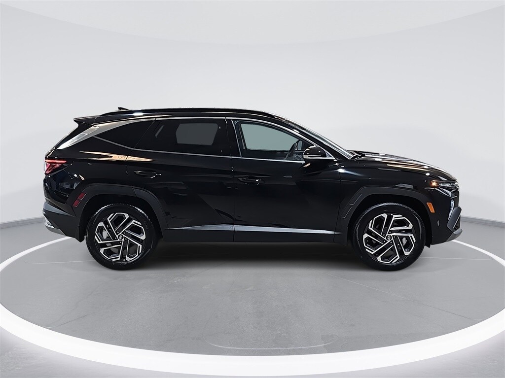 New 2025 Hyundai Tucson Hybrid Limited SUV