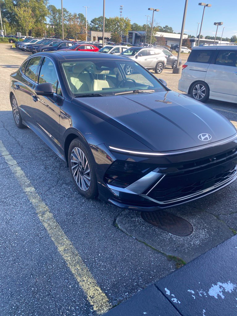 Used 2024 Hyundai Sonata Hybrid Limited Sedan