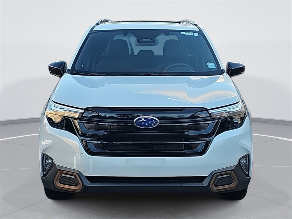2025 Subaru Forester Sport photo 2