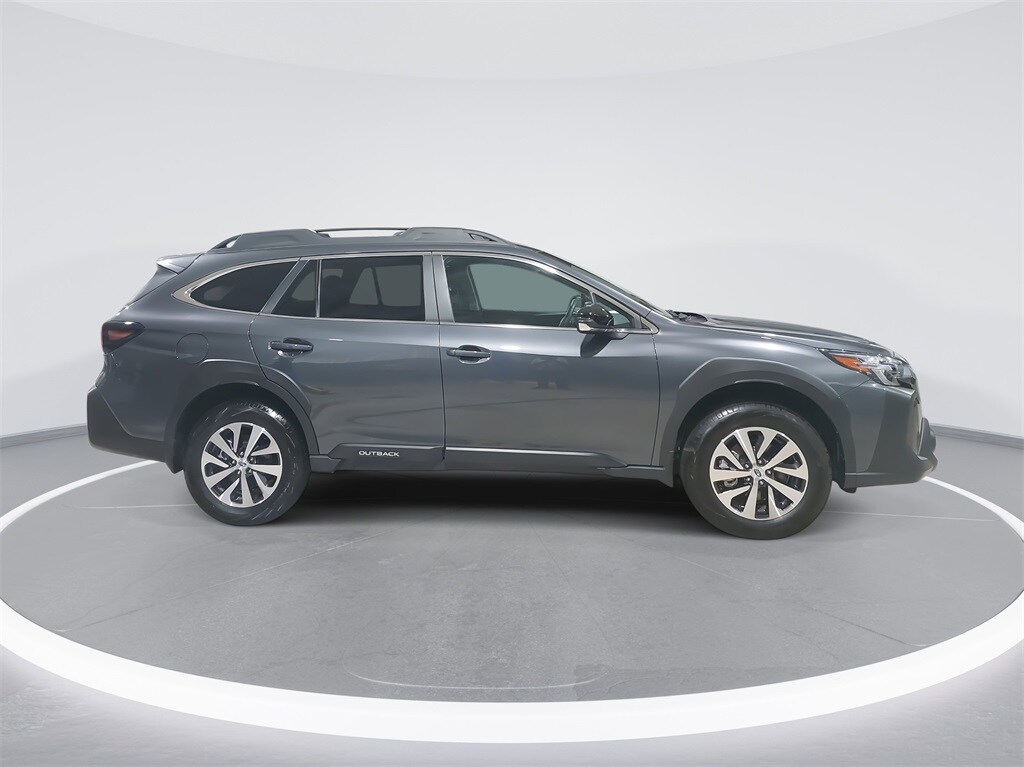 2025 Subaru Outback Premium photo 3