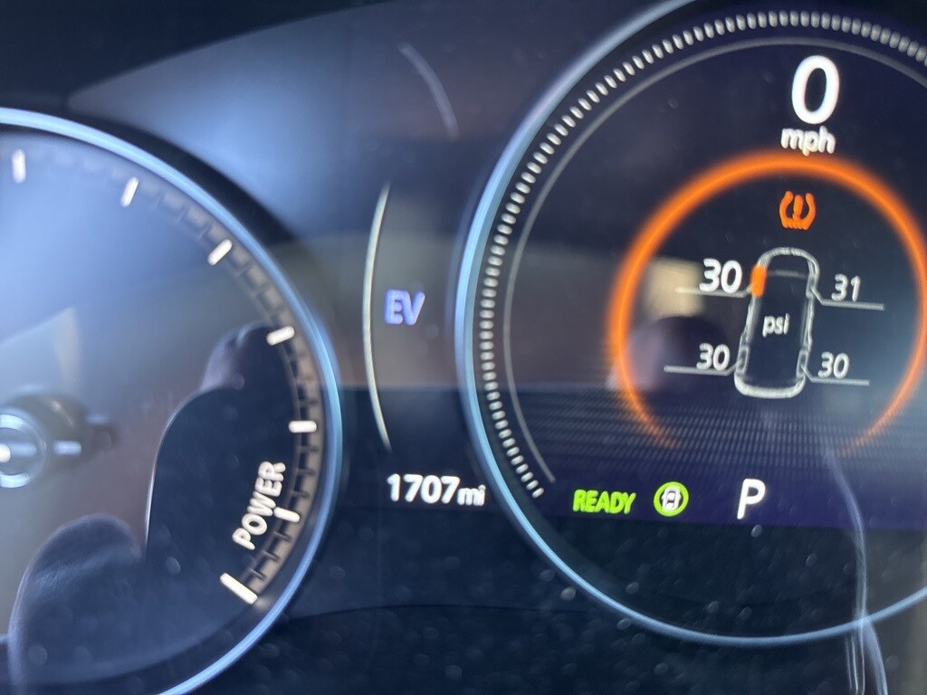 2025 Mazda CX-50 Premium photo 3