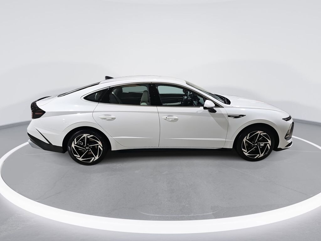 New 2026 Hyundai Sonata SEL Sport Sedan