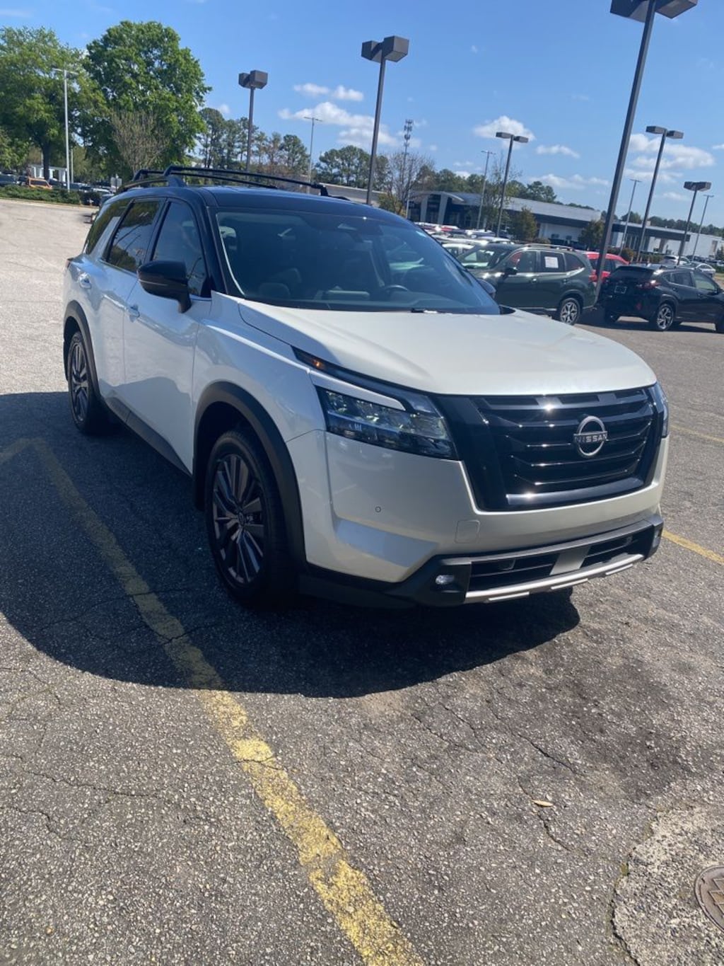 Used 2023 Nissan Pathfinder SL SUV