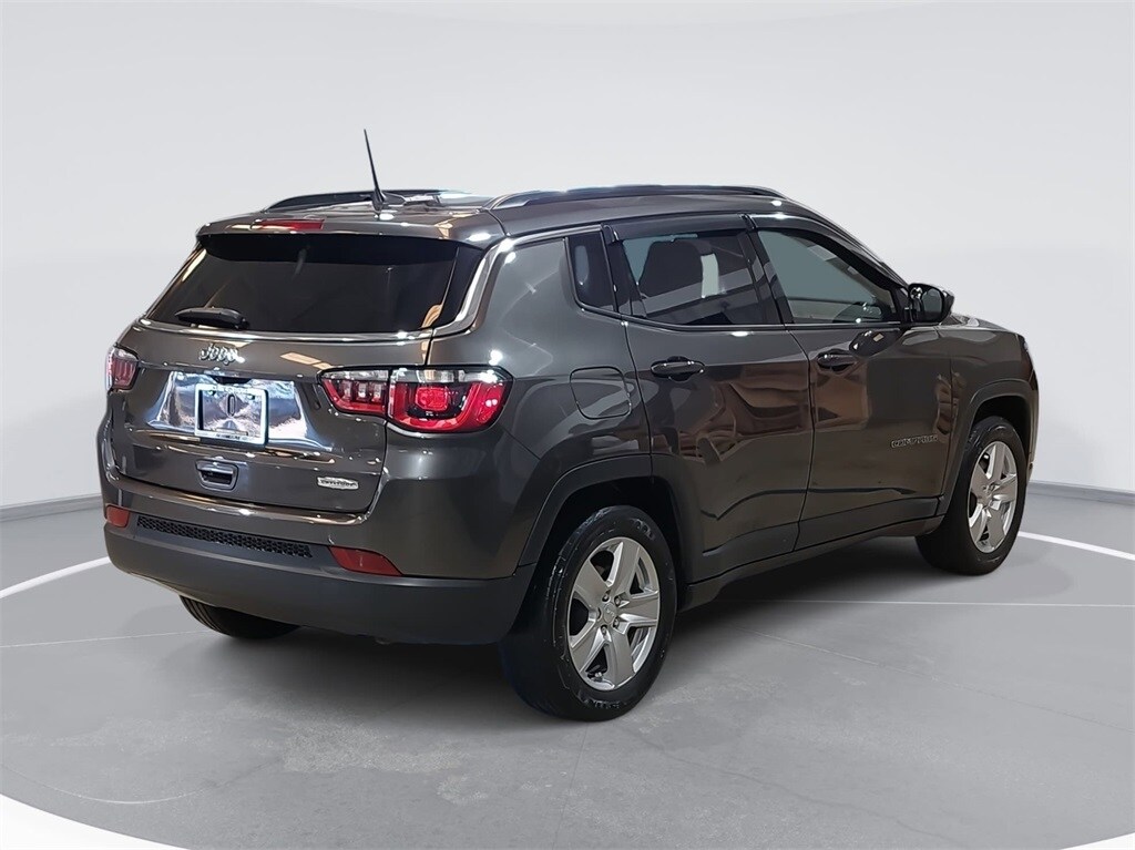 Used 2022 Jeep Compass Latitude SUV