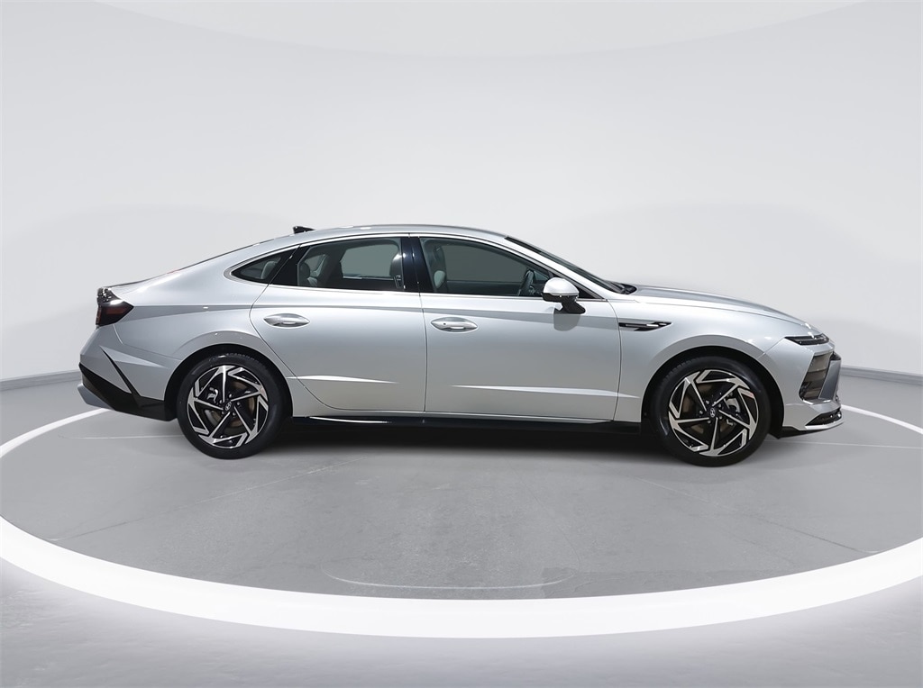 New 2026 Hyundai Sonata SEL Sport Sedan