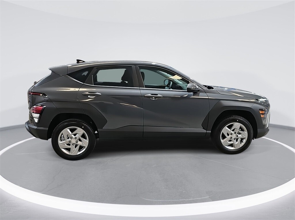 New 2026 Hyundai Kona SE SUV