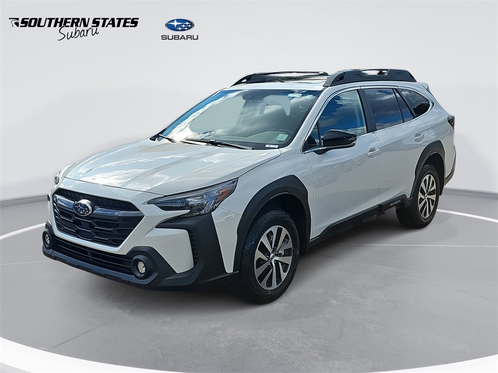 2025 Subaru Outback Premium's photo