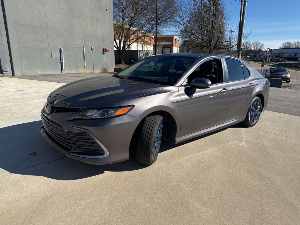 Used 2022 Toyota Camry Hybrid LE Sedan