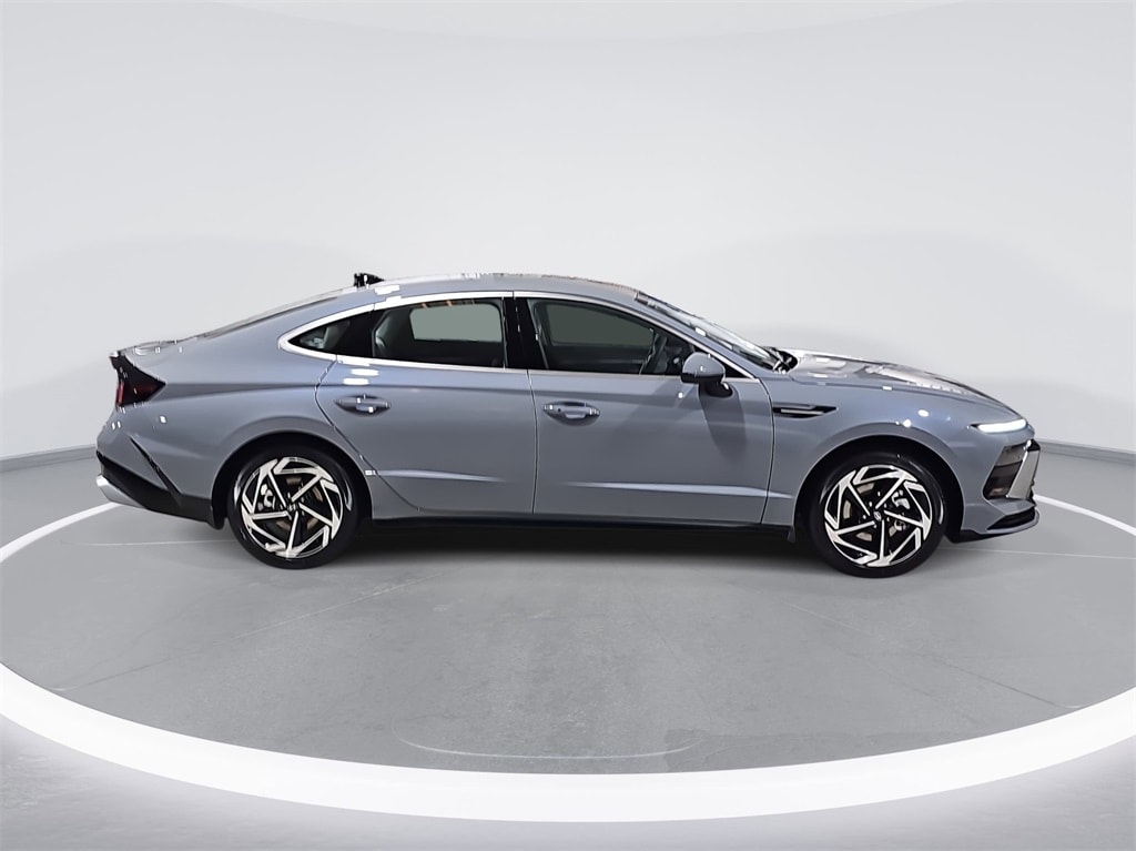 New 2026 Hyundai Sonata SEL Sport Sedan