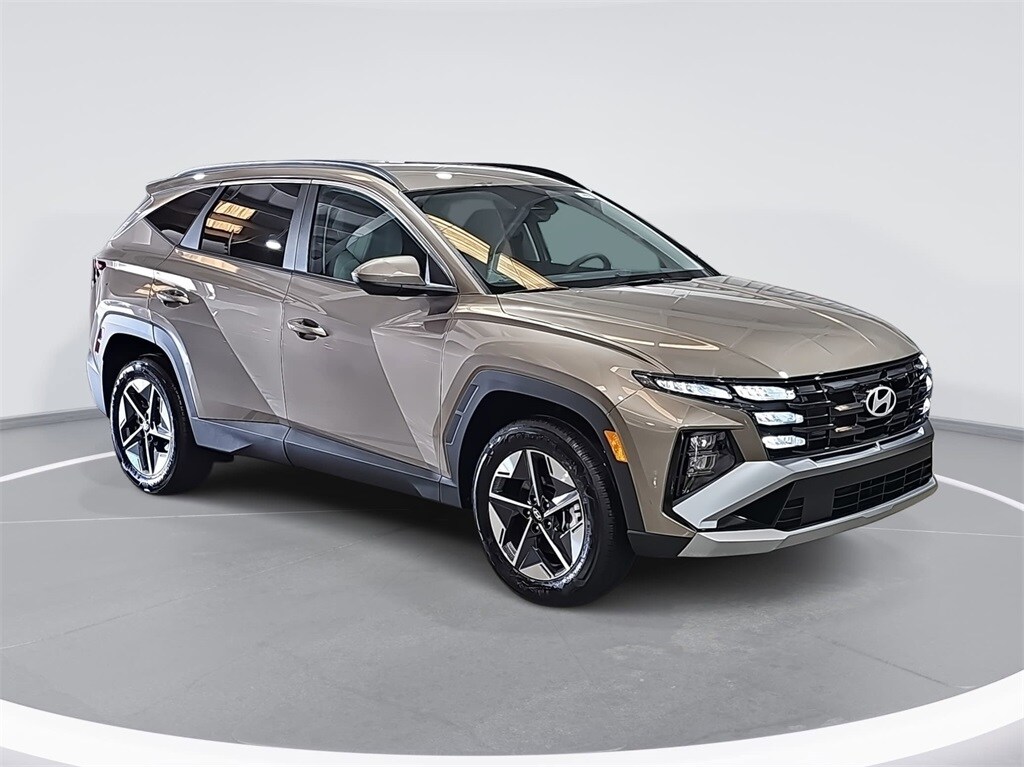 New 2026 Hyundai Tucson Hybrid SUV