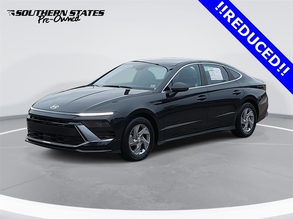 2025 Hyundai Sonata SE's photo
