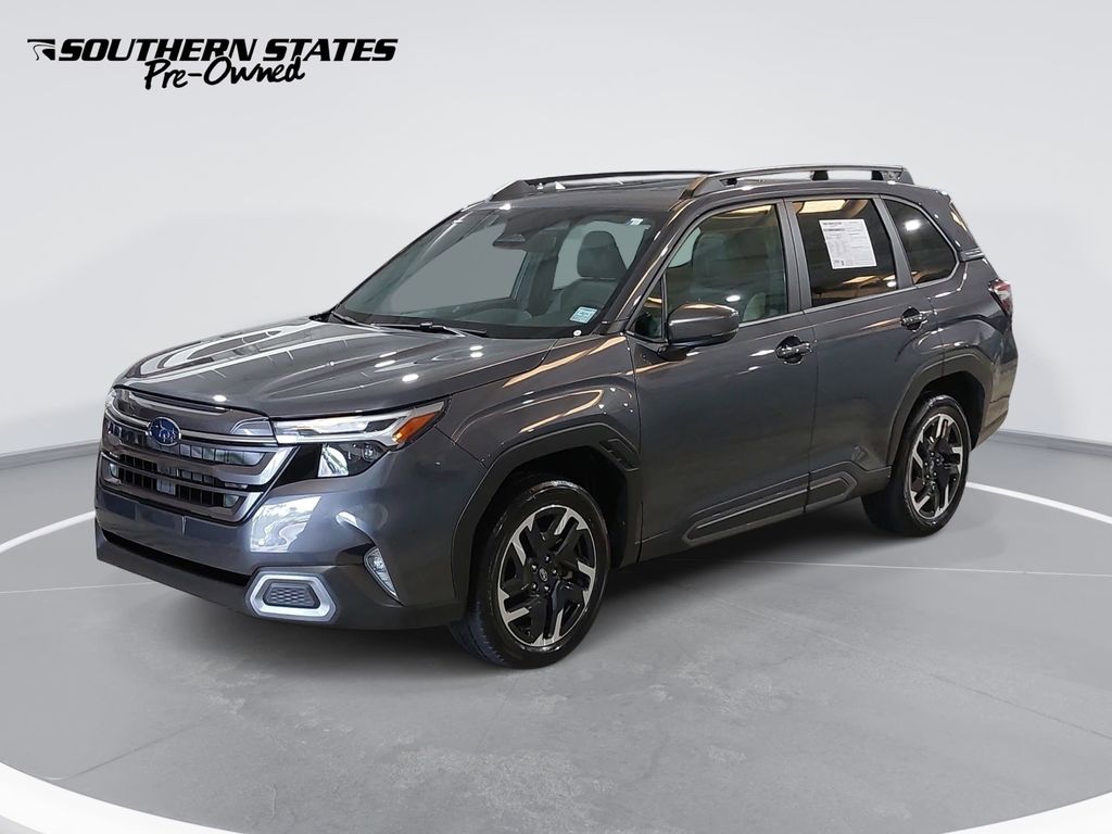 2025 Subaru Forester Limited's photo