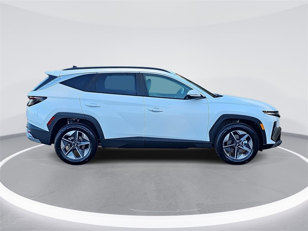 New 2026 Hyundai Tucson Hybrid SEL Convenience SUV