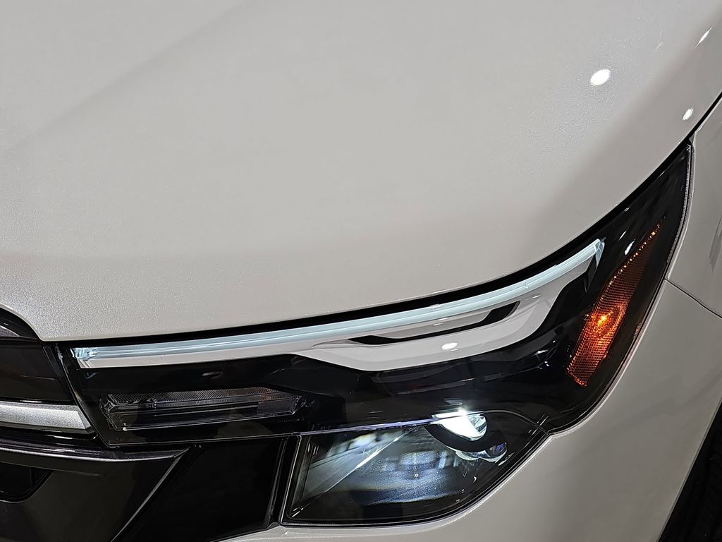 2026 Subaru Forester Premium - Photo 31