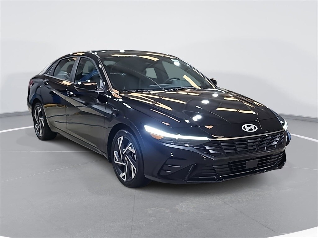 New 2026 Hyundai Elantra Hybrid Limited Sedan