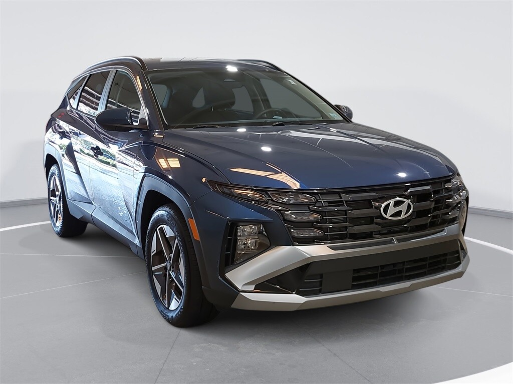 2025 Hyundai Tucson SEL photo 3