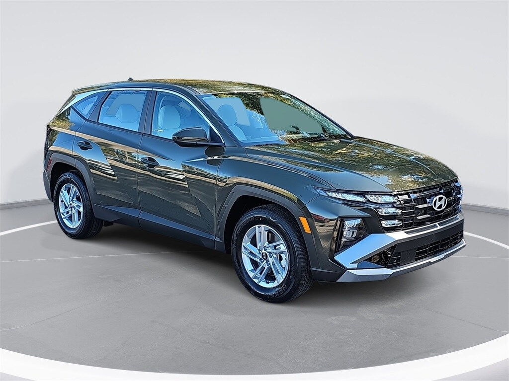 New 2026 Hyundai Tucson SE SUV