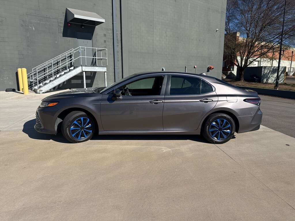 Used 2022 Toyota Camry Hybrid LE Sedan