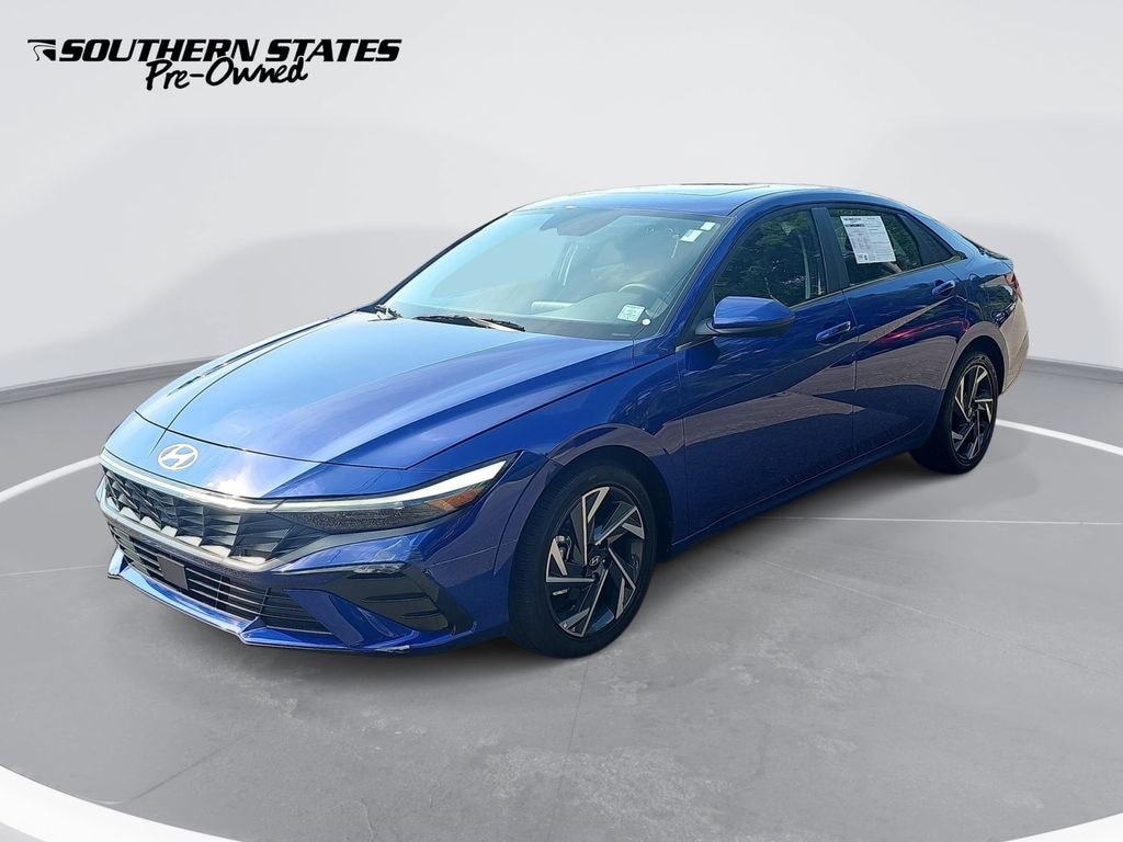 Used 2025 Hyundai Elantra SEL Convenience Sedan