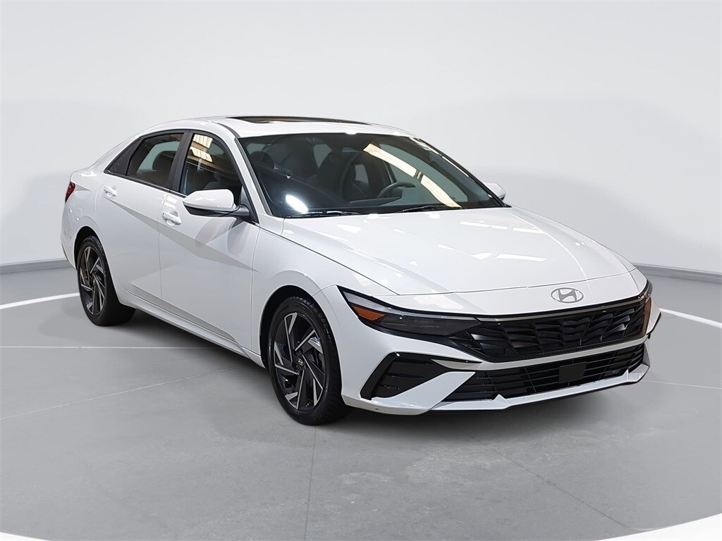 Used 2024 Hyundai Elantra SEL Sedan