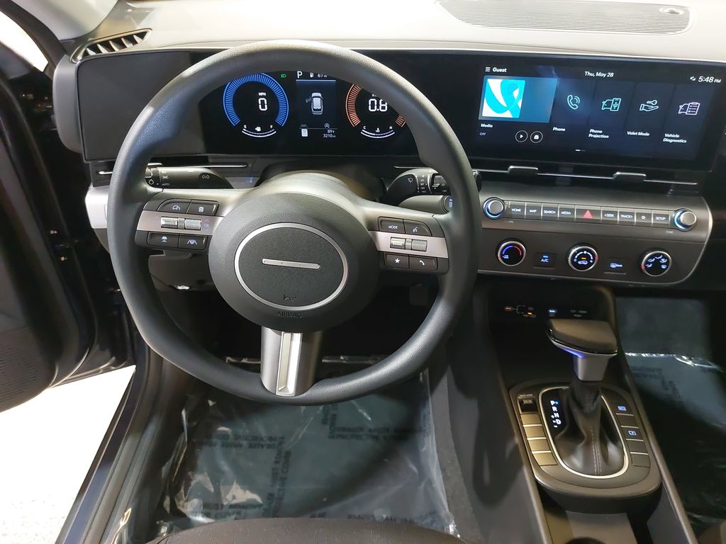 2026 Hyundai Kona SE - Photo 16