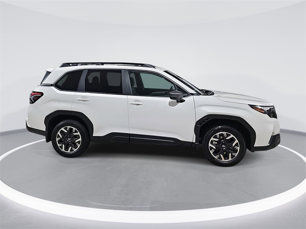 2026 Subaru Forester Premium photo 4