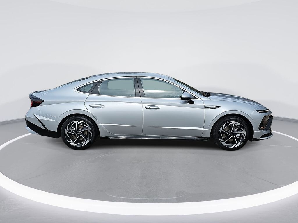 New 2026 Hyundai Sonata SEL Sport Sedan