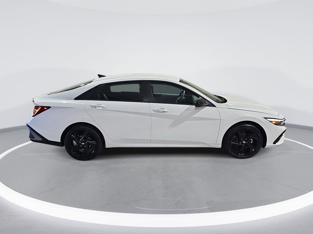 New 2026 Hyundai Elantra Hybrid