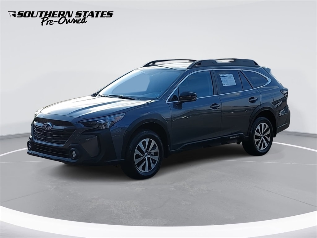 2025 Subaru Outback Premium's photo