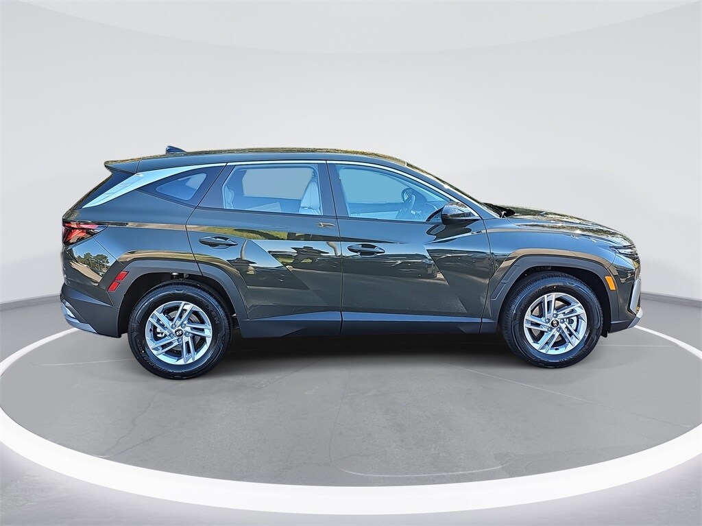 New 2026 Hyundai Tucson SE SUV