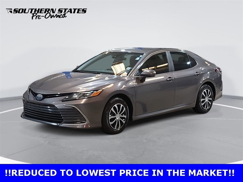 2022 Toyota Camry LE