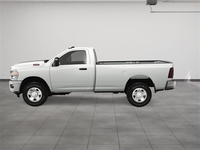 2025 Ram 2500 Tradesman photo 3