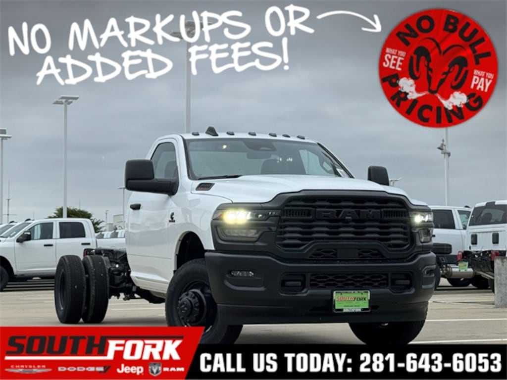New 2025 Ram 3500 Chassis Cab 3500 TRADESMAN CHASSIS REGULAR CAB 4X4 84' CA Pickup