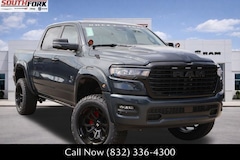 2026 Ram 1500 LARAMIE CREW CAB 4X4 5'7 BOX Pickup