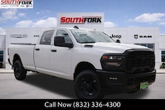 2026 Ram 2500 TRADESMAN CREW CAB 4X4 8' BOX Pickup