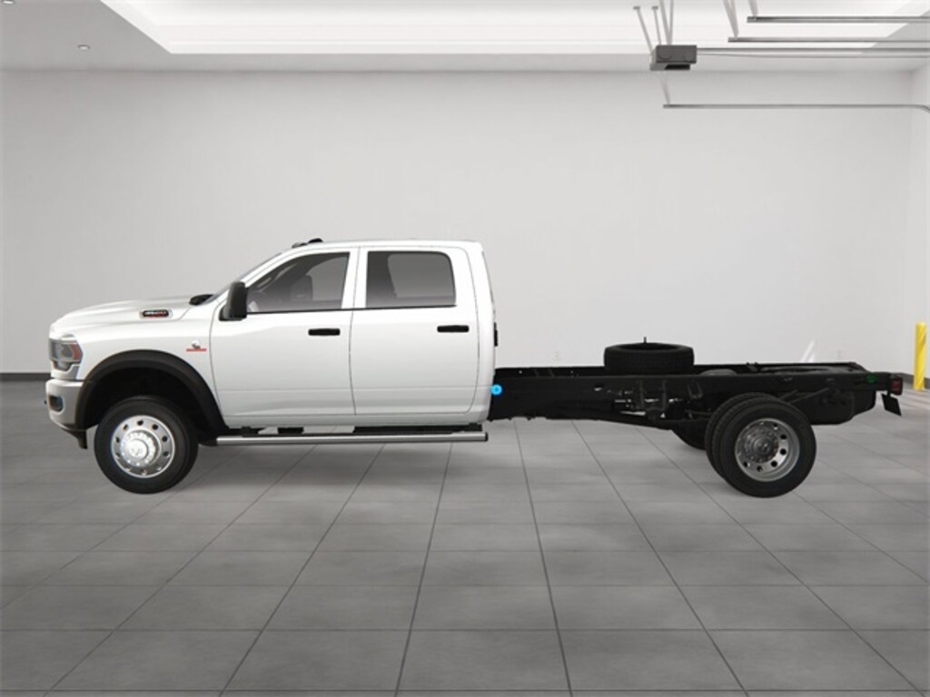 New 2024 Ram 4500 Chassis Cab 4500 TRADESMAN CHASSIS CREW CAB 4X2 84' CA Pickup