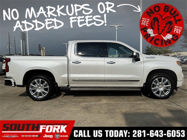 2022 Chevrolet Silverado 1500 High Country photo 3