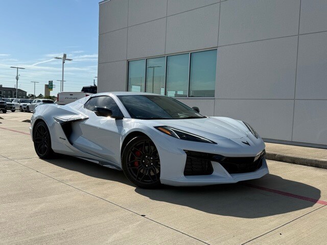 Used 2024 Chevrolet Corvette 3LZ with VIN 1G1YF3D34R5607549 for sale in Manvel, TX