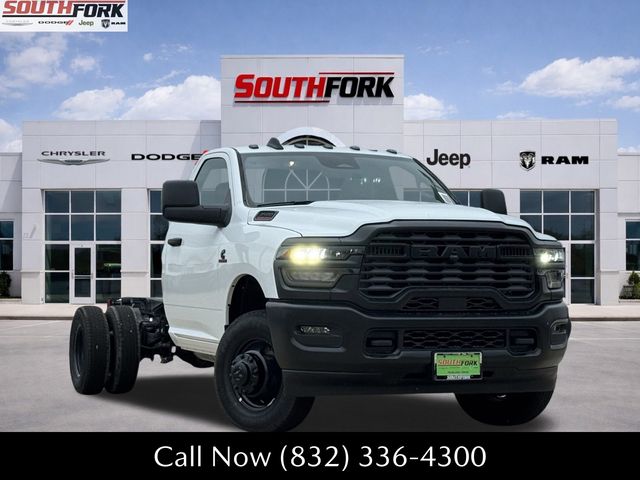 2025 RAM Ram 3500 Chassis Cab Tradesman's photo