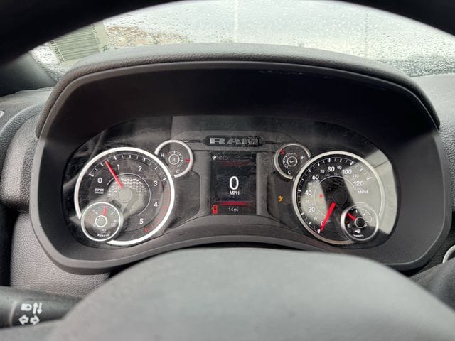 2025 RAM 3500 Chassis Tradesman - Photo 11