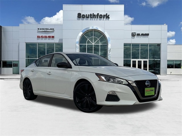 2020 Nissan Altima SR