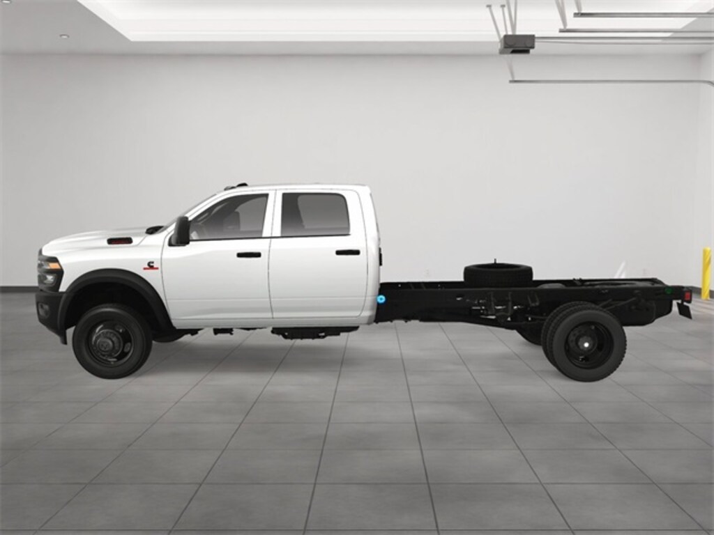 New 2025 Ram 5500 Chassis Cab 5500 TRADESMAN CHASSIS CREW CAB 4X4 84' CA Pickup