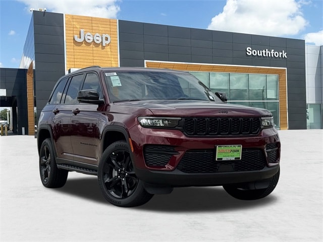 2025 Jeep Grand Cherokee Altitude's photo