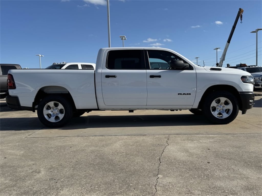 New 2025 Ram 1500 TRADESMAN CREW CAB 4X4 6'4 BOX Pickup